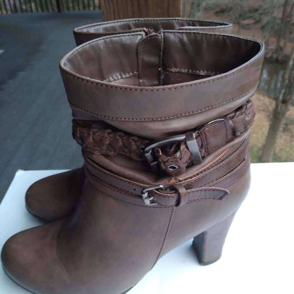 Pink & Pepper ankle boots Leather size 6.5 M brown